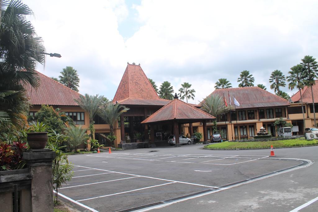 Laras Asri Resort & Spa Salatiga Εξωτερικό φωτογραφία