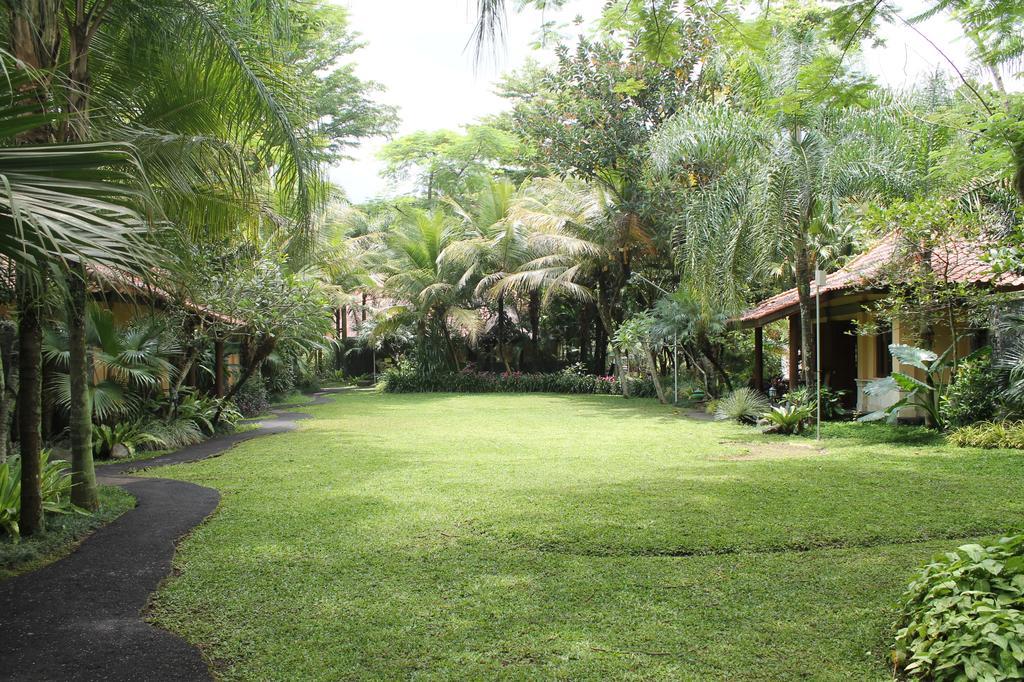 Laras Asri Resort & Spa Salatiga Εξωτερικό φωτογραφία