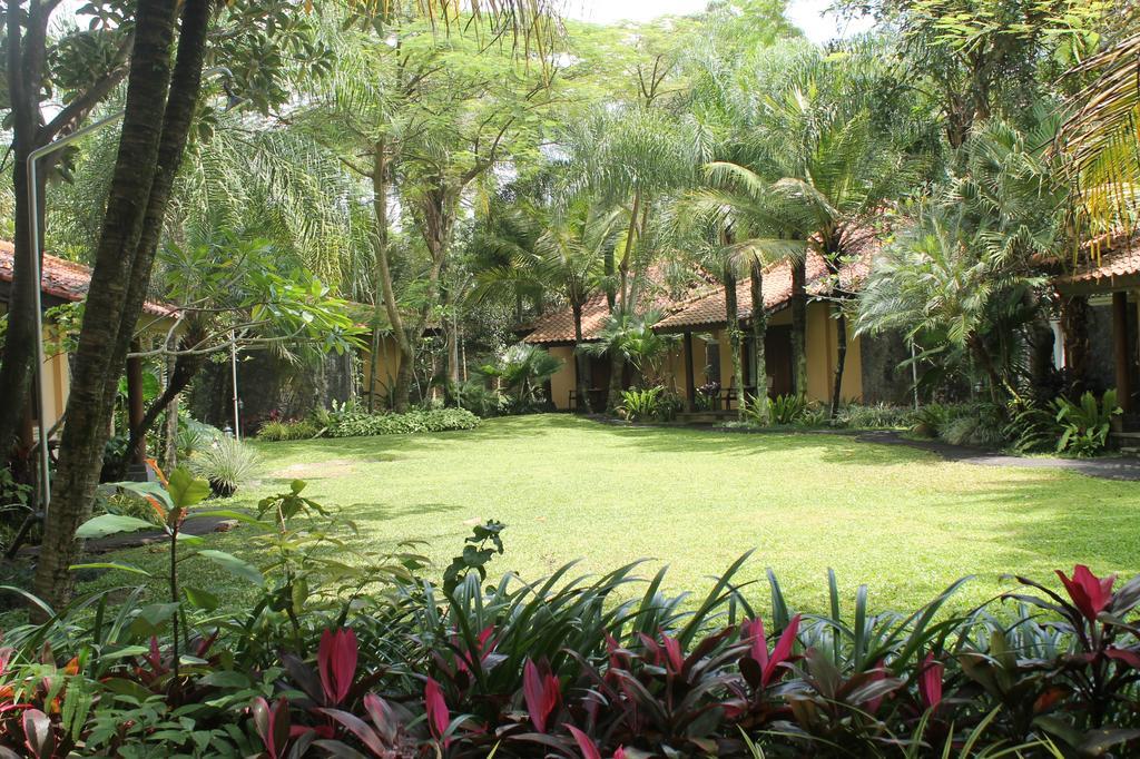 Laras Asri Resort & Spa Salatiga Εξωτερικό φωτογραφία