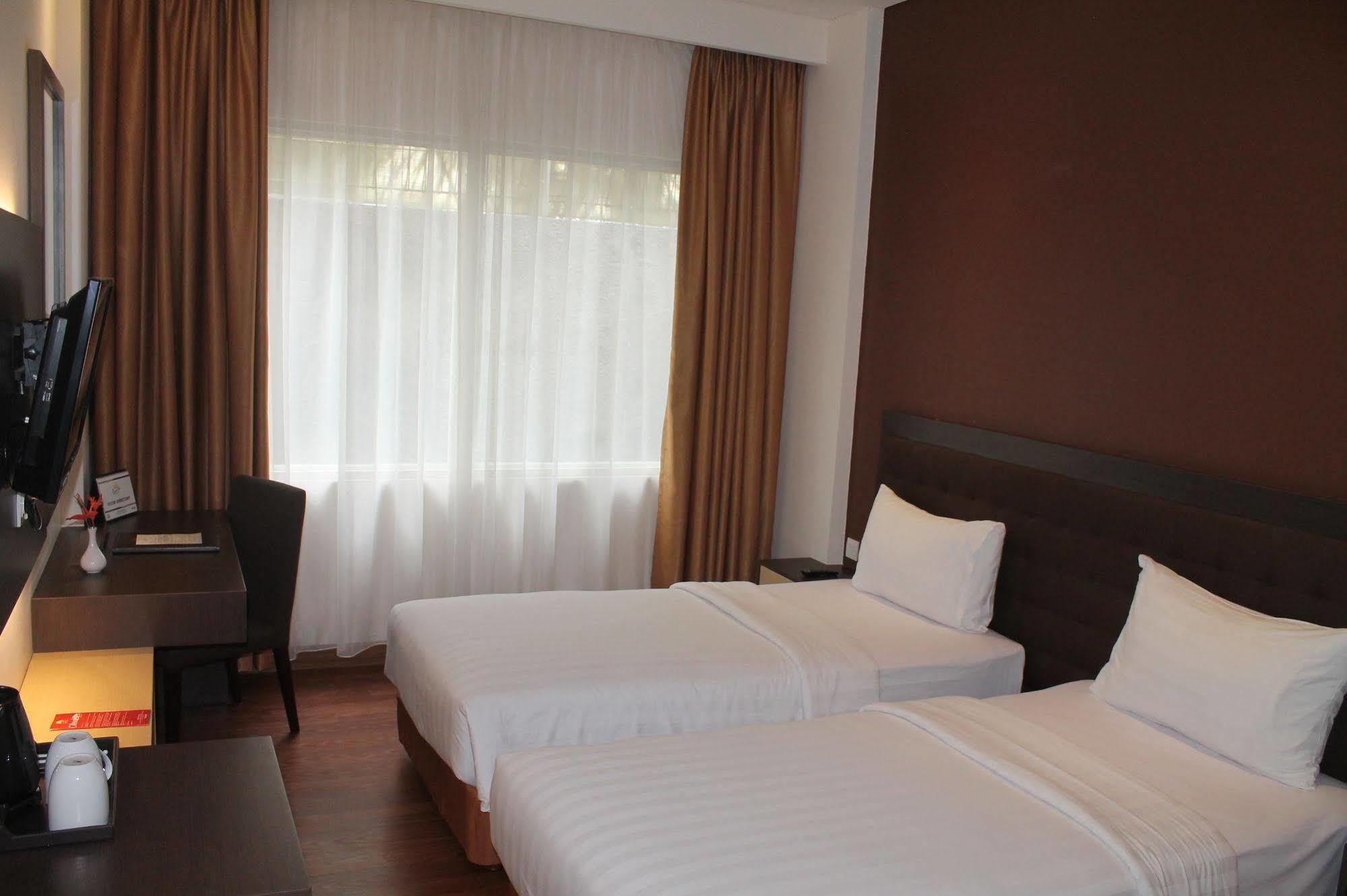 Laras Asri Resort & Spa Salatiga Εξωτερικό φωτογραφία