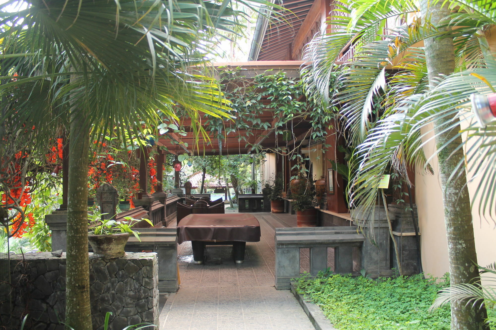 Laras Asri Resort & Spa Salatiga Εξωτερικό φωτογραφία