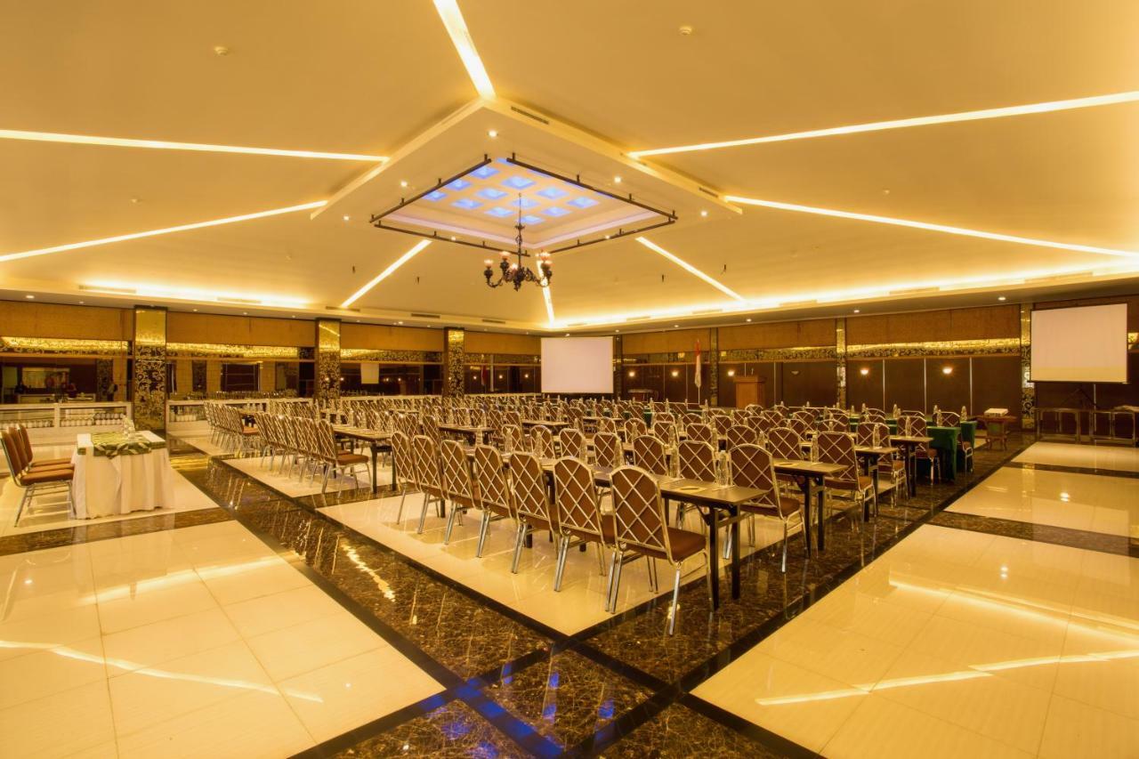 Laras Asri Resort & Spa Salatiga Εξωτερικό φωτογραφία